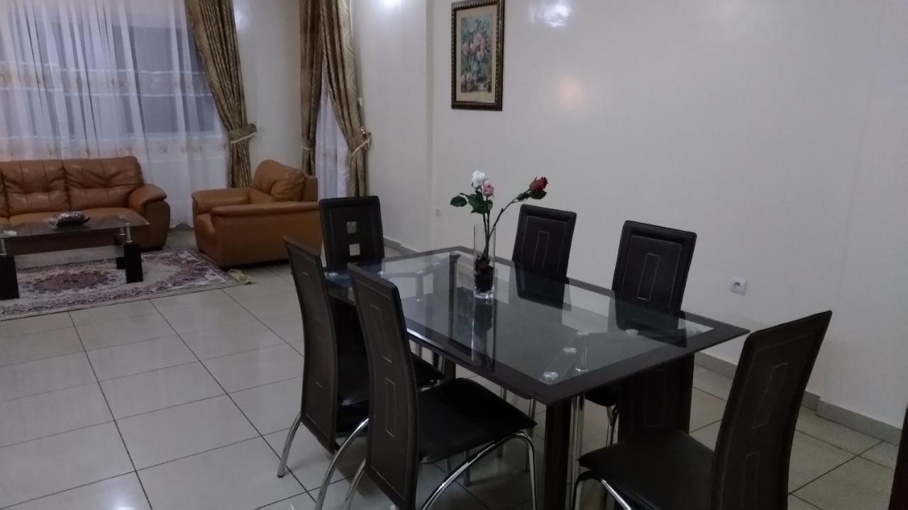 Residences Hotelieres Micheline Et Emile Bastos Yaoundé Kültér fotó