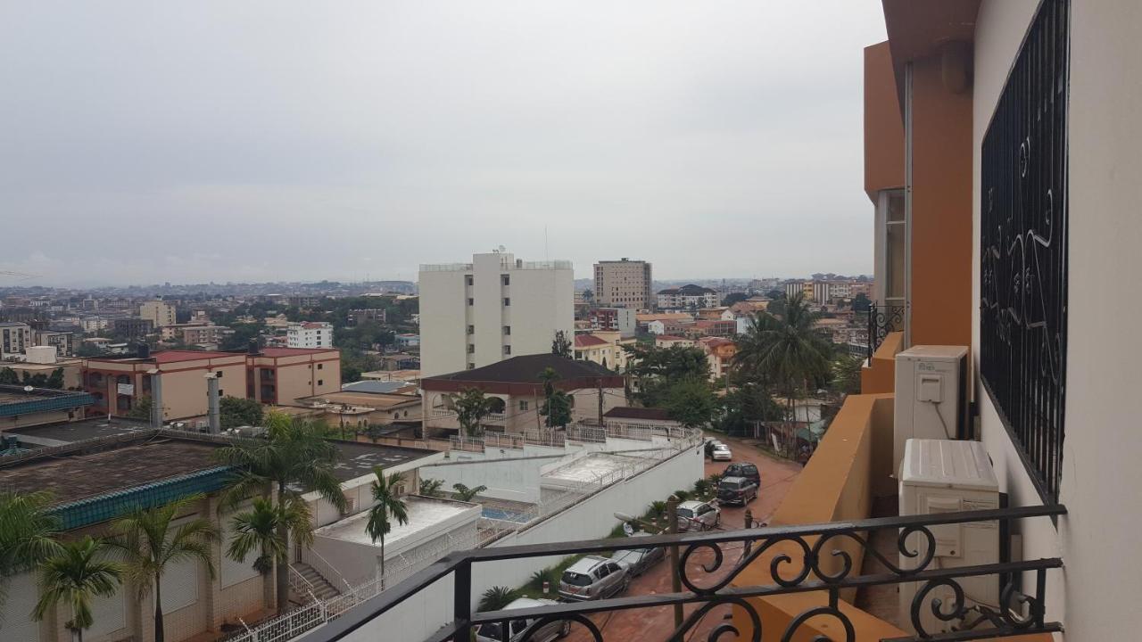 Residences Hotelieres Micheline Et Emile Bastos Yaoundé Kültér fotó