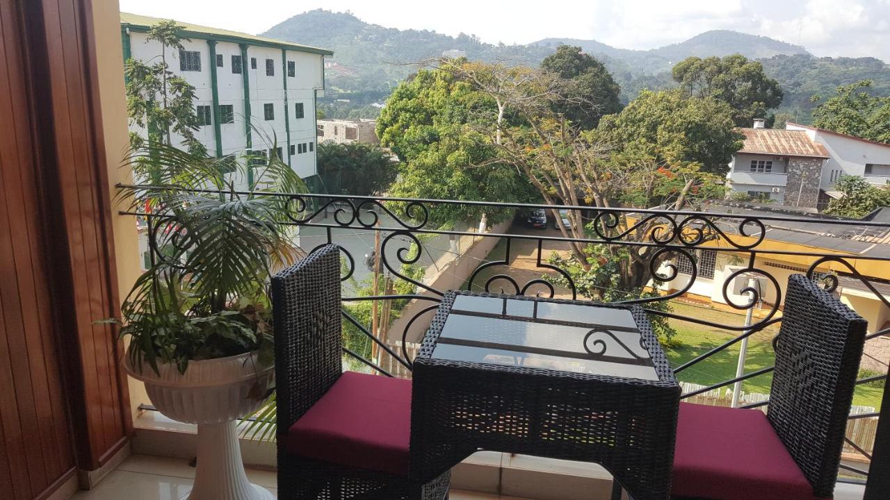 Residences Hotelieres Micheline Et Emile Bastos Yaoundé Kültér fotó